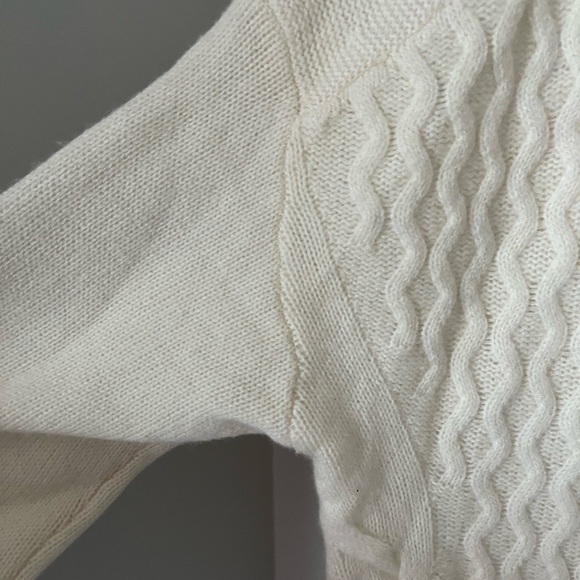 Like new Halogen wool/cashmere blend cable knit ivory sweater - Picture 5 of 12